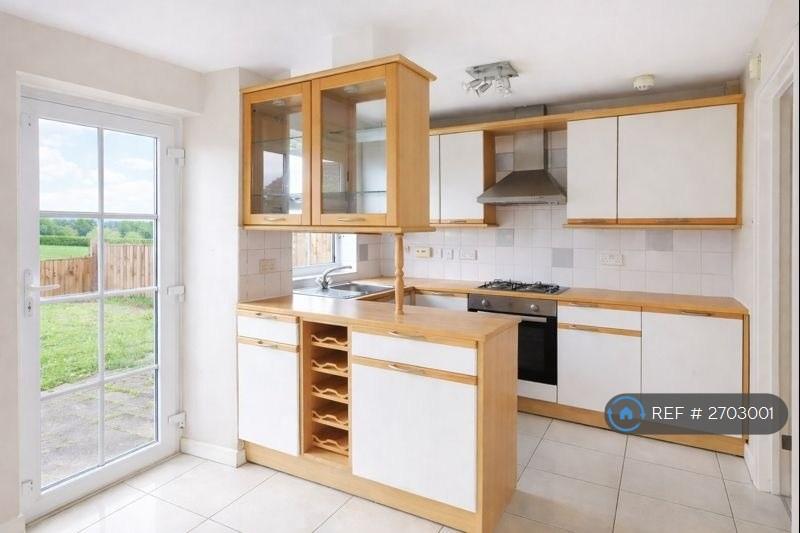 Kitchen Onto Breakfast Bar
