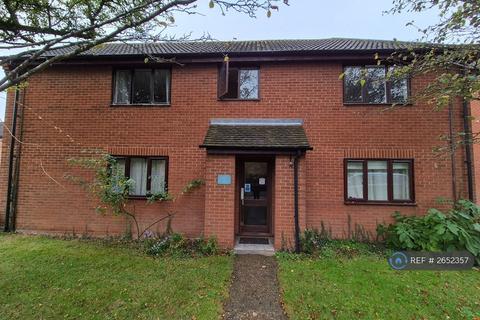 Studio to rent - Brackyn Road, Cambridge, CB1
