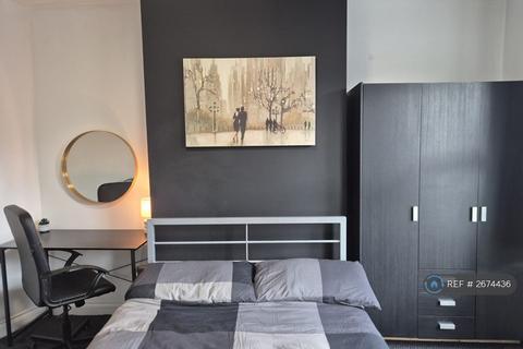 1 bedroom in a house share to rent, Radford Road, Nottingham, NG7
