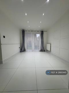 undefined, Maunder Close, Grays, RM16