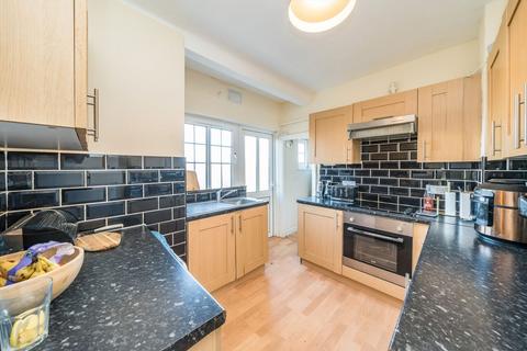 undefined, Sion Road, Twickenham TW1