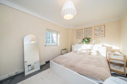 undefined, Sion Road, Twickenham TW1