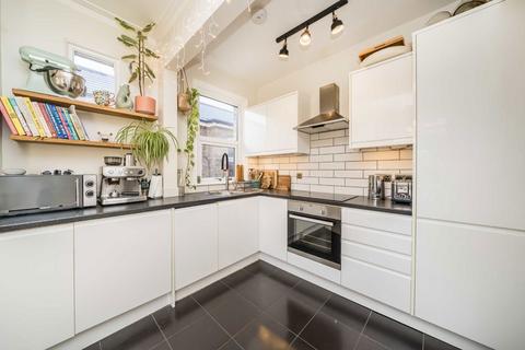 undefined, Villiers Road, Kingston Upon Thames KT1