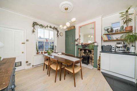 undefined, Villiers Road, Kingston Upon Thames KT1