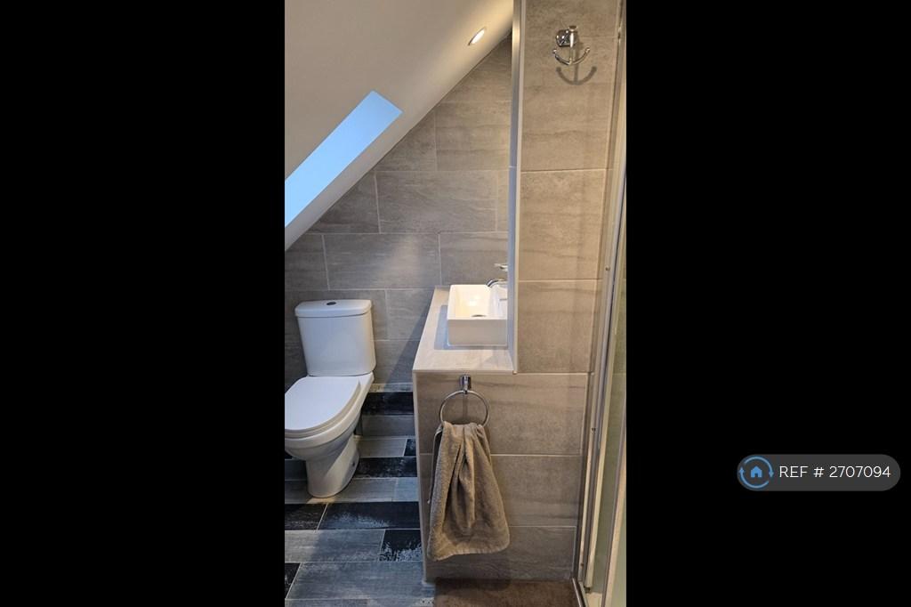En Suite Shower Room