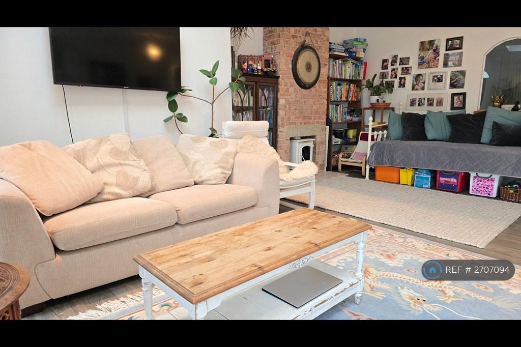 Kids Play / Reading Corner / Cosy Corner