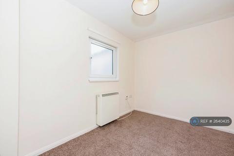 2 bedroom bungalow to rent, Morgan Road, Rochester, ME2