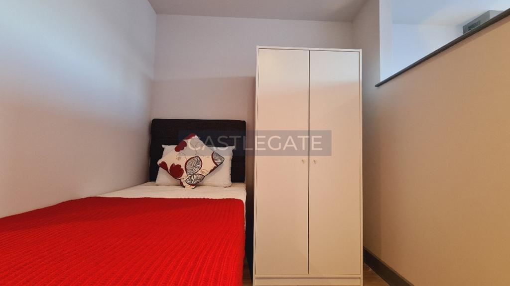 Renaissance Works, Room 114, 103 New Street, Hudde