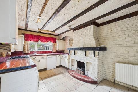 2 bedroom detached bungalow for sale, Skipsea Road, Beeford, YO25 8AL