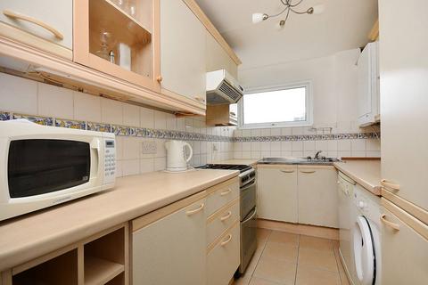 2 bedroom flat to rent, Inglis Road, Ealing Common, London, W5