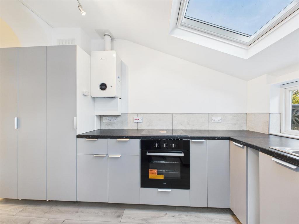 CAM02885 G0-PR0522-STILL010.jpg