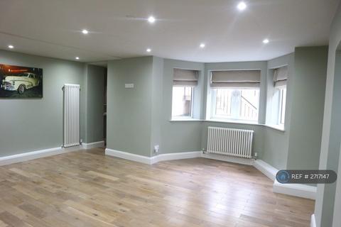 undefined, Loampit Hill, London, SE13