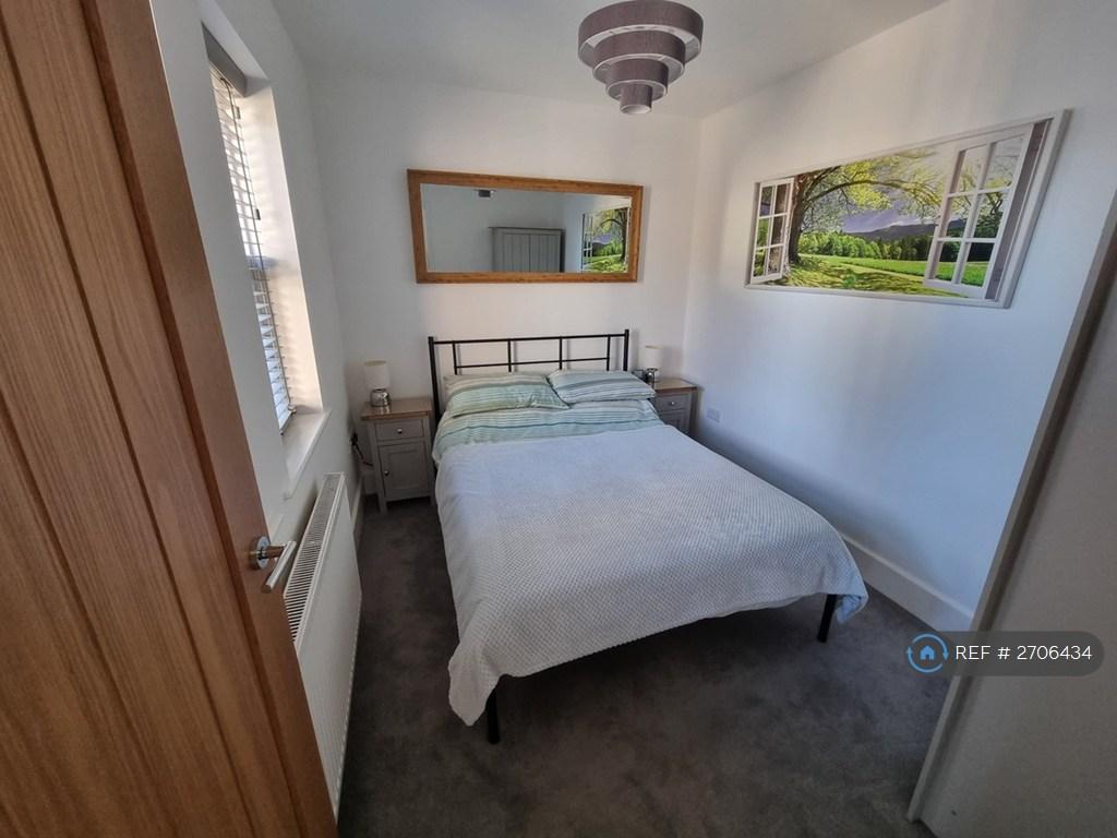 Double Bedroom
