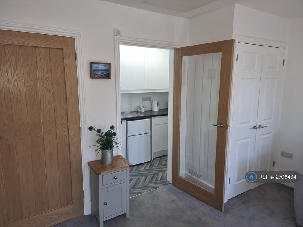 Fitted Kitchen