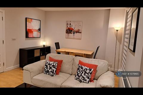 2 bedroom flat to rent, Essex Road, London, N1