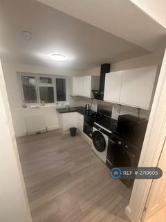 1 bedroom in a house share to rent, Northbrook Road, Ilford, IG1