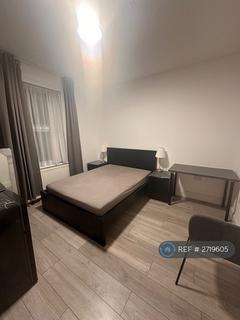 1 bedroom in a house share to rent, Northbrook Road, Ilford, IG1