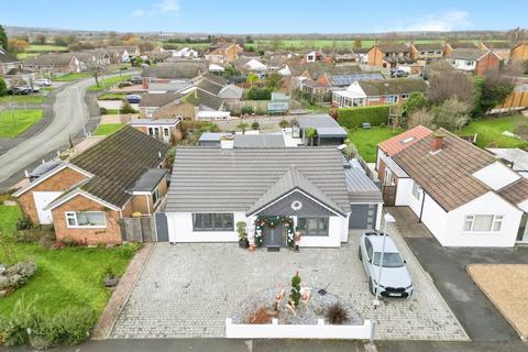 3 bedroom bungalow for sale, Foxs Covert, Nuneaton CV13