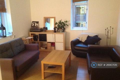 2 bedroom flat to rent, Clapton Common, London, E5