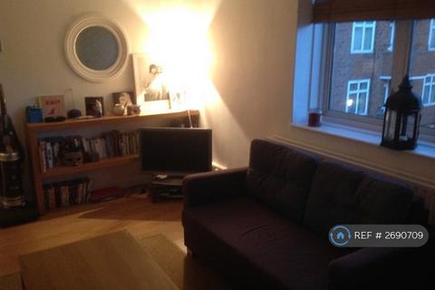 2 bedroom flat to rent, Clapton Common, London, E5