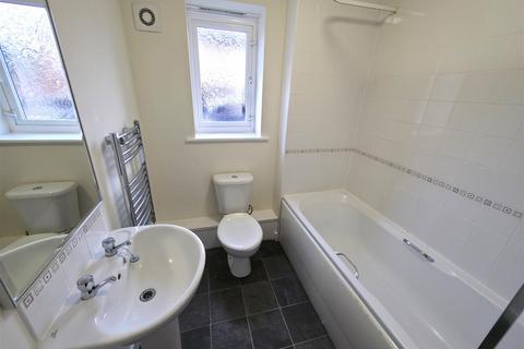 2 bedroom apartment to rent, Jethro Street, Bolton BL2