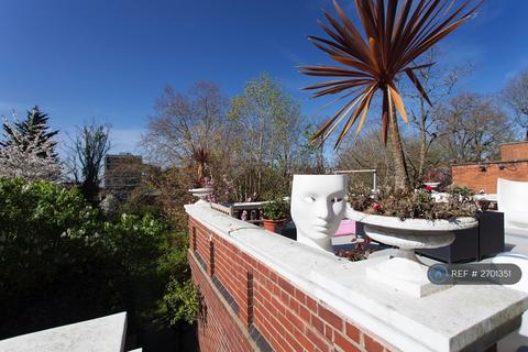 3 bedroom flat to rent, Lindfield Gardens, London, NW3