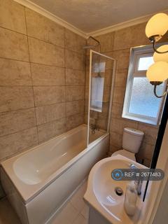 3 bedroom semi-detached house to rent, Genge Avenue, Wolverhampton, WV4
