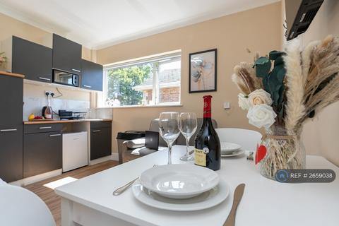 undefined, Alton Lodge, Bournemouth, BH3