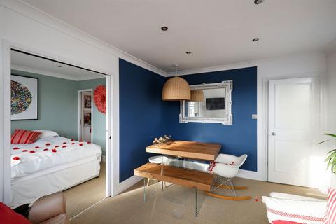 undefined, Blenheim Crescent, London W11