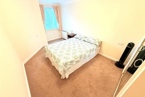 1 bedroom apartment for sale, Leicester Road, Hertfordshire EN5