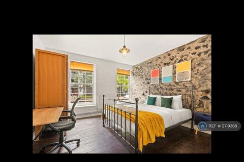 undefined, Comber House, London, SE5