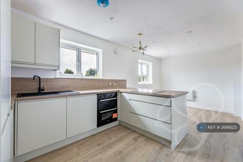 2 bedroom flat to rent - Colchester Road, West Mersea, Colchester, CO5