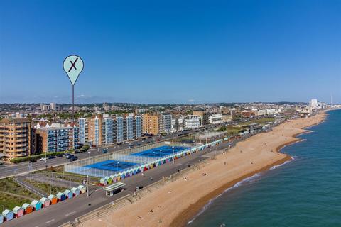 Kingsway, Hove BN3