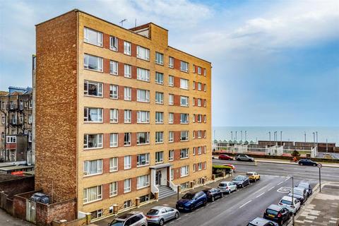 1 bedroom apartment for sale, Kingsway, Hove BN3