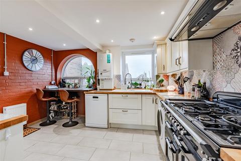 undefined, West Road, Brighton BN41