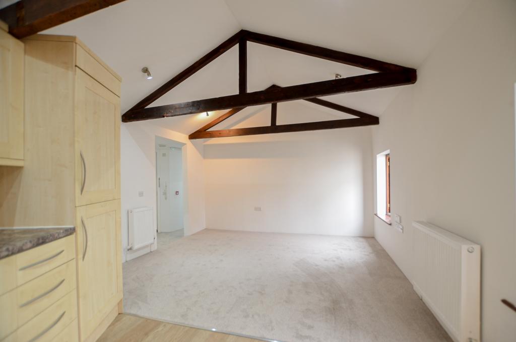 4 Agan Chy - 01208 872728-40