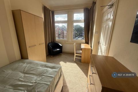 1 bedroom in a house share to rent, Northumberland Gardens, Jesmond, Newcastle Upon Tyne, NE2