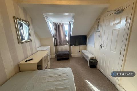 1 bedroom in a house share to rent, Northumberland Gardens, Jesmond, Newcastle Upon Tyne, NE2