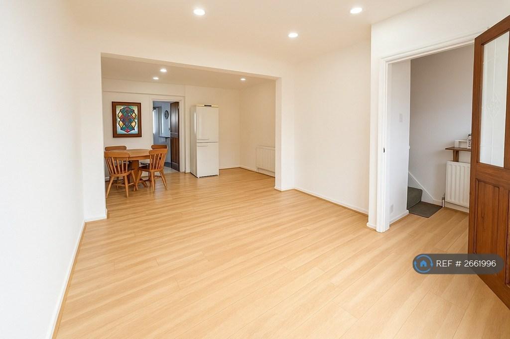 Living/Dining Room