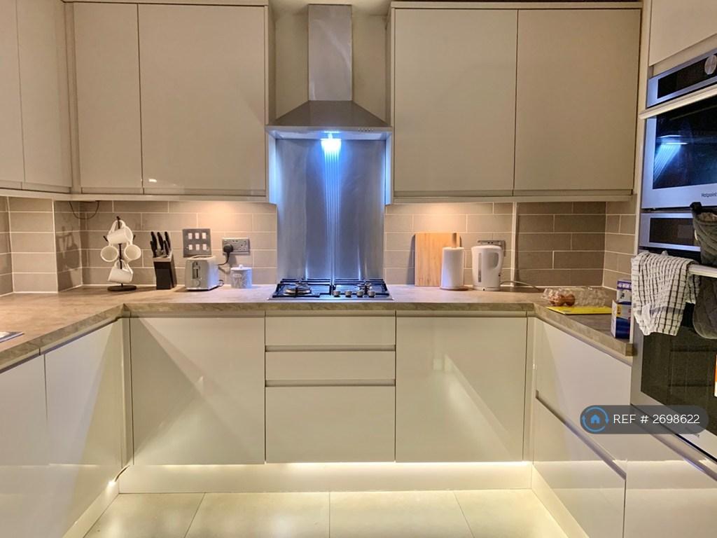 Kitchen With Fully Equipped Amenities