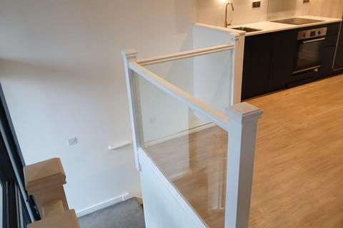 2 bedroom apartment to rent, Cormonger Lane, Nutfield