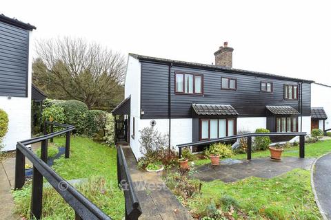 2 bedroom retirement property for sale, Haigh Crescent, Redhill, Surrey