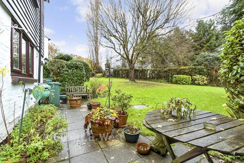 2 bedroom retirement property for sale, Haigh Crescent, Redhill, Surrey