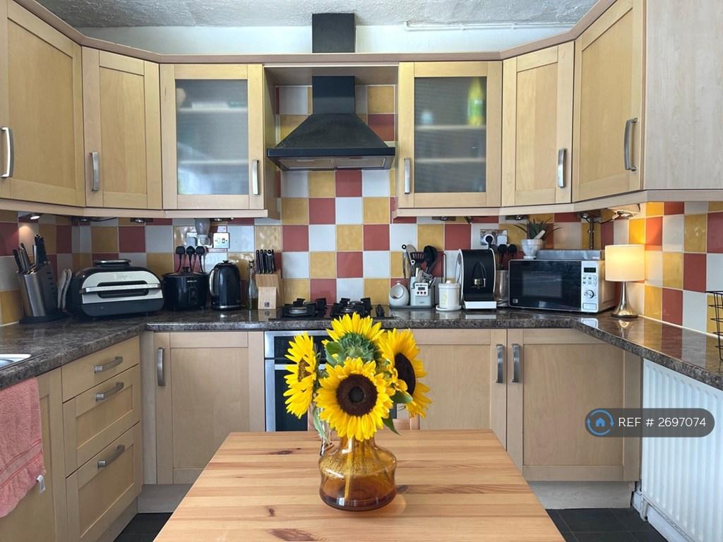 Kitchen With All Appliances