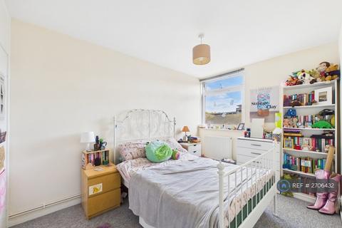 undefined, Portland Grove, London, SW8