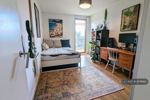 2 bedroom flat to rent, Crampton Street, London, SE17