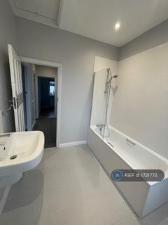 4 bedroom terraced house to rent, Glencairn Road, London, SW16