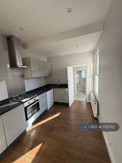 4 bedroom terraced house to rent, Glencairn Road, London, SW16