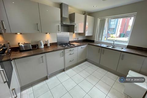 3 bedroom semi-detached house to rent, Starling Close, Coventry, CV4