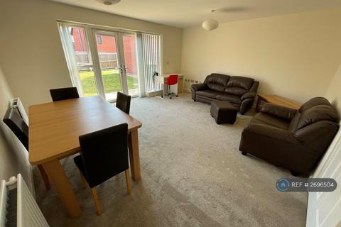 3 bedroom semi-detached house to rent, Starling Close, Coventry, CV4